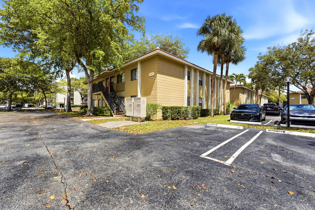 2671 Riverside Drive - Photo 23