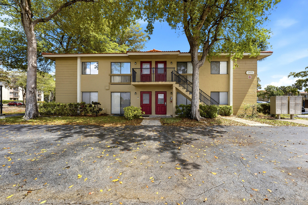 2671 Riverside Drive - Photo 0