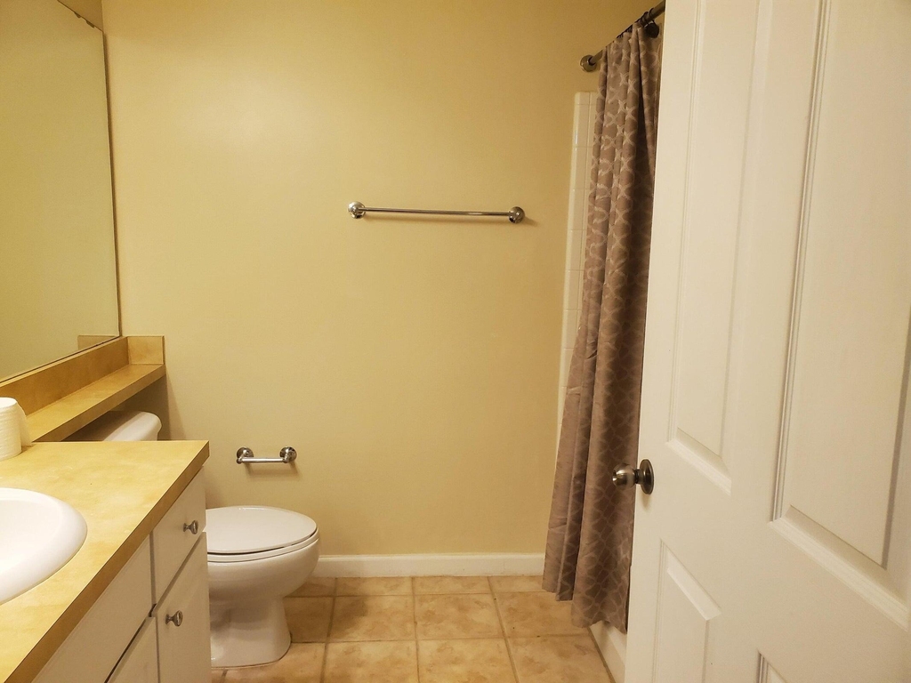 124 Yacht Club Drive - Photo 1