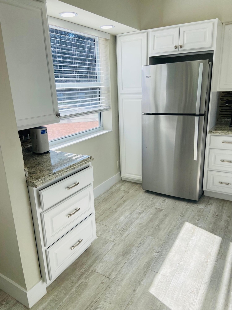 615 Ne 2nd Avenue - Photo 8