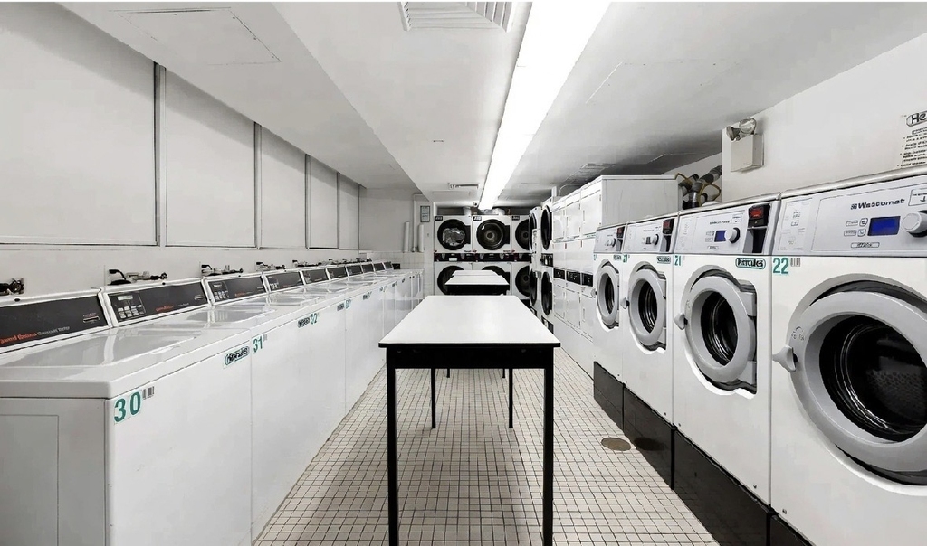 235 East 40th Street - Photo 12