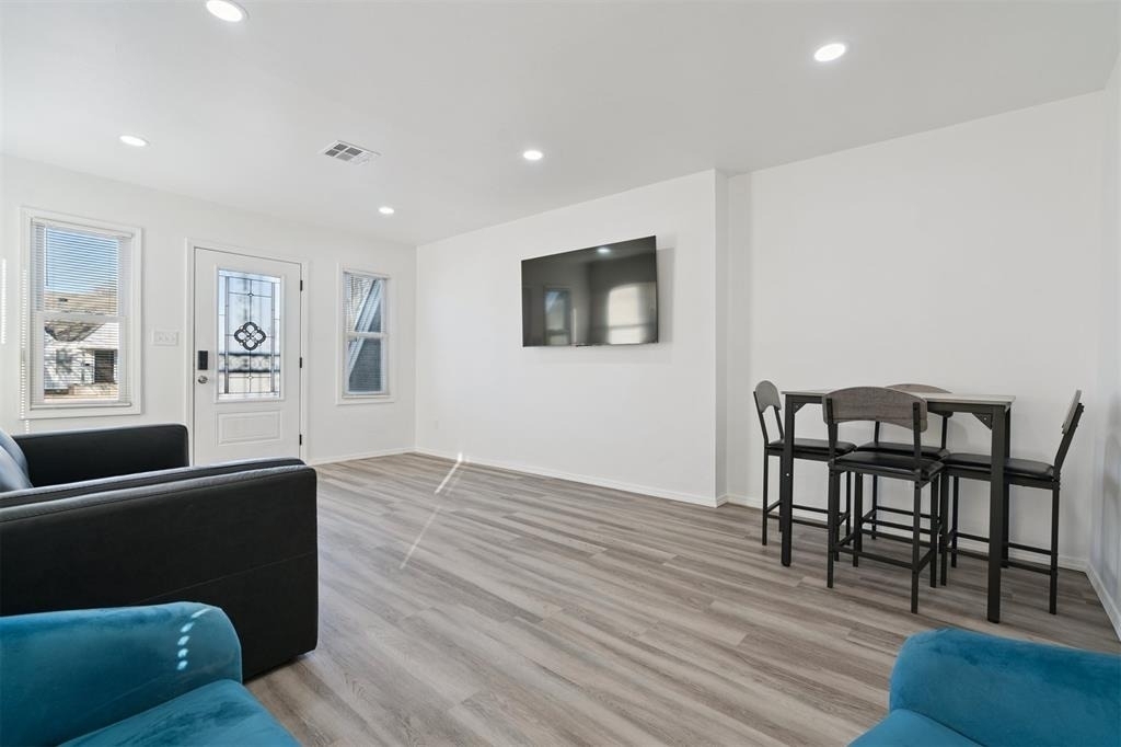 1200 Ne 17th Street - Photo 3