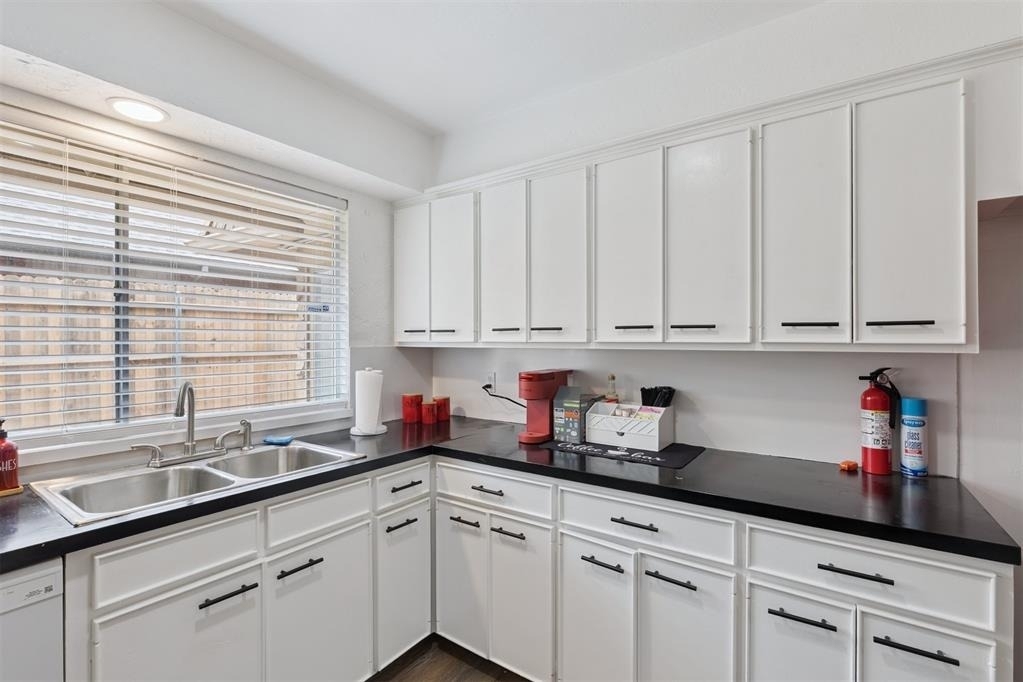 12508 Green Valley Drive - Photo 11