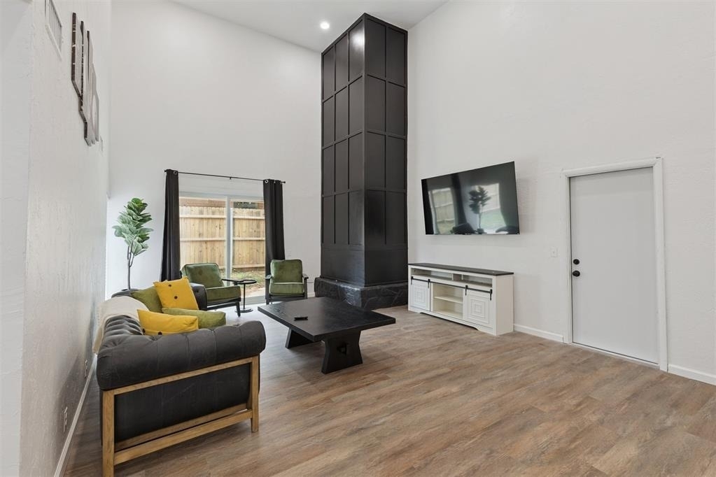12508 Green Valley Drive - Photo 4