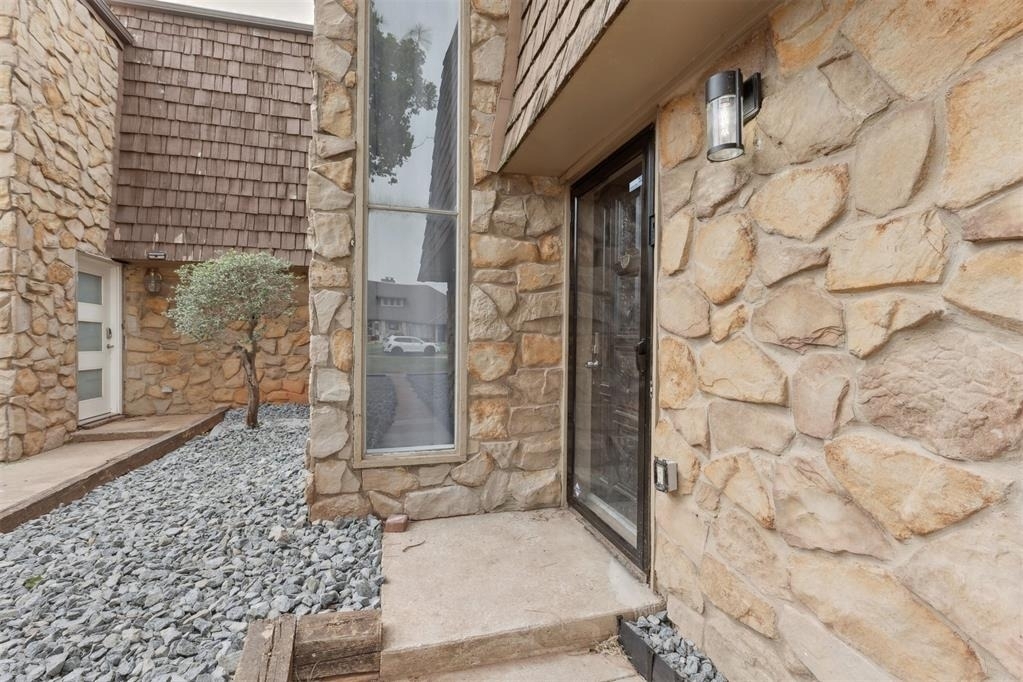 12508 Green Valley Drive - Photo 3