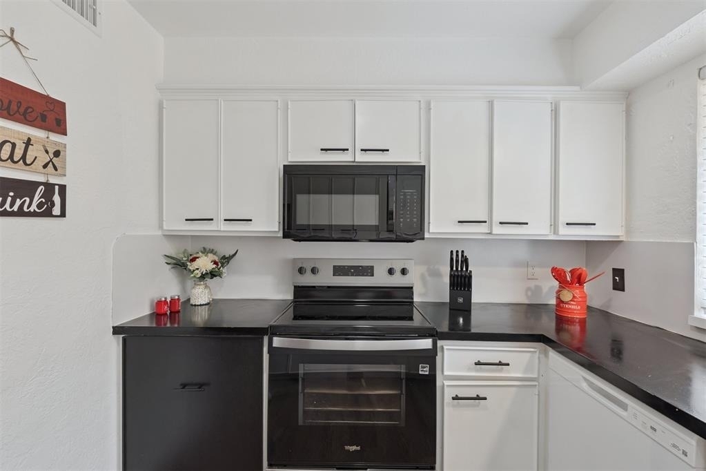 12508 Green Valley Drive - Photo 13