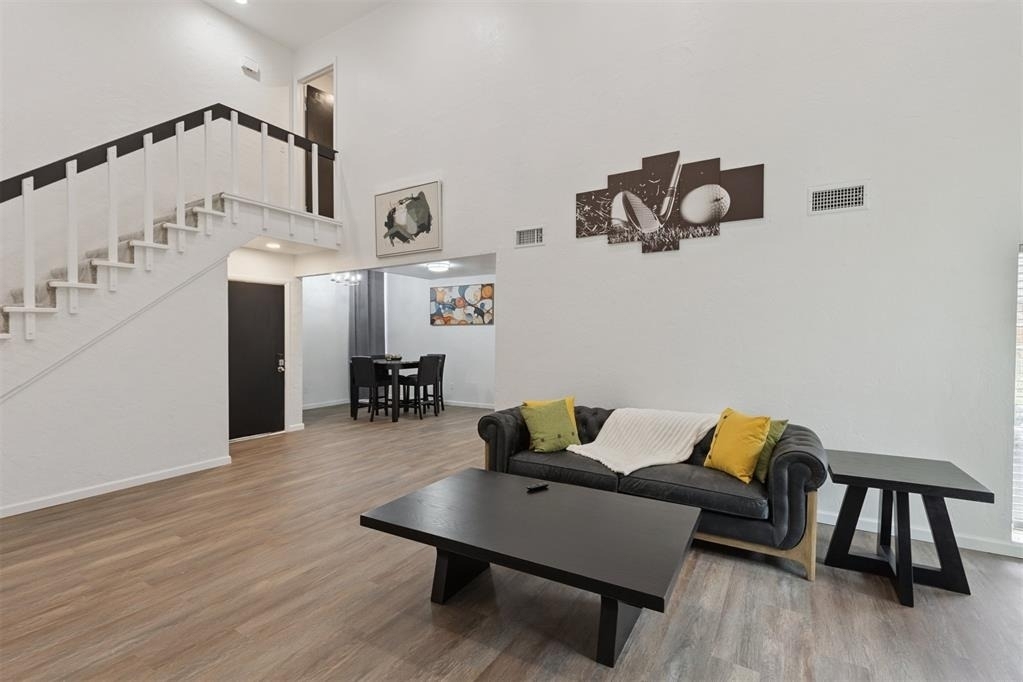12508 Green Valley Drive - Photo 7