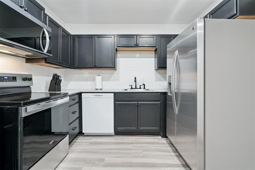 1200 Ne 17th Street - Photo 11