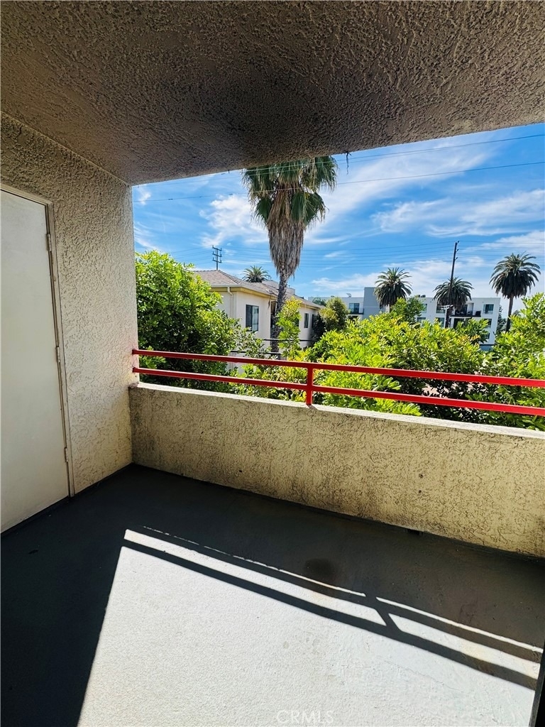 14610 Delano - Photo 2