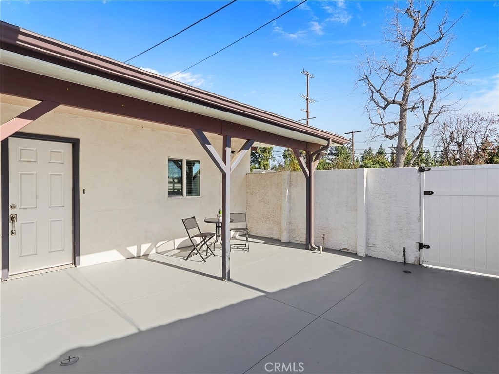 15803 Chatsworth Street - Photo 30