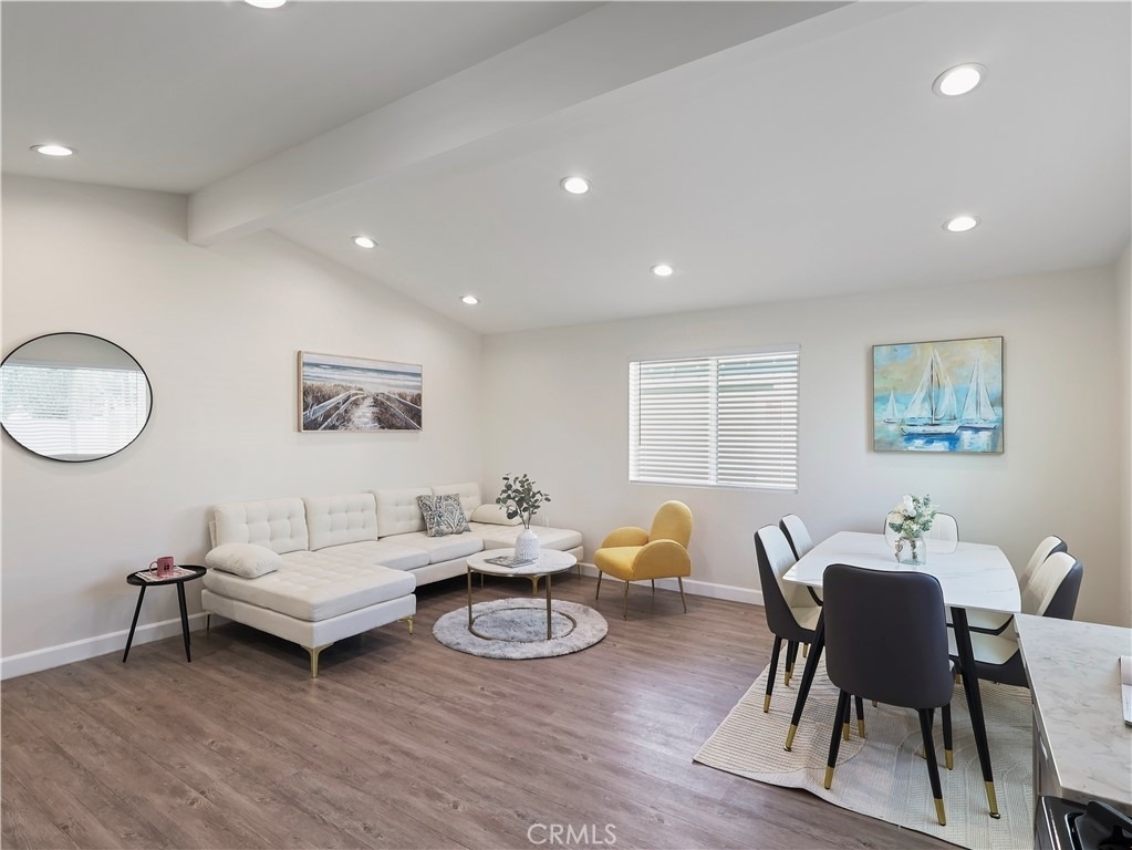 15803 Chatsworth Street - Photo 8