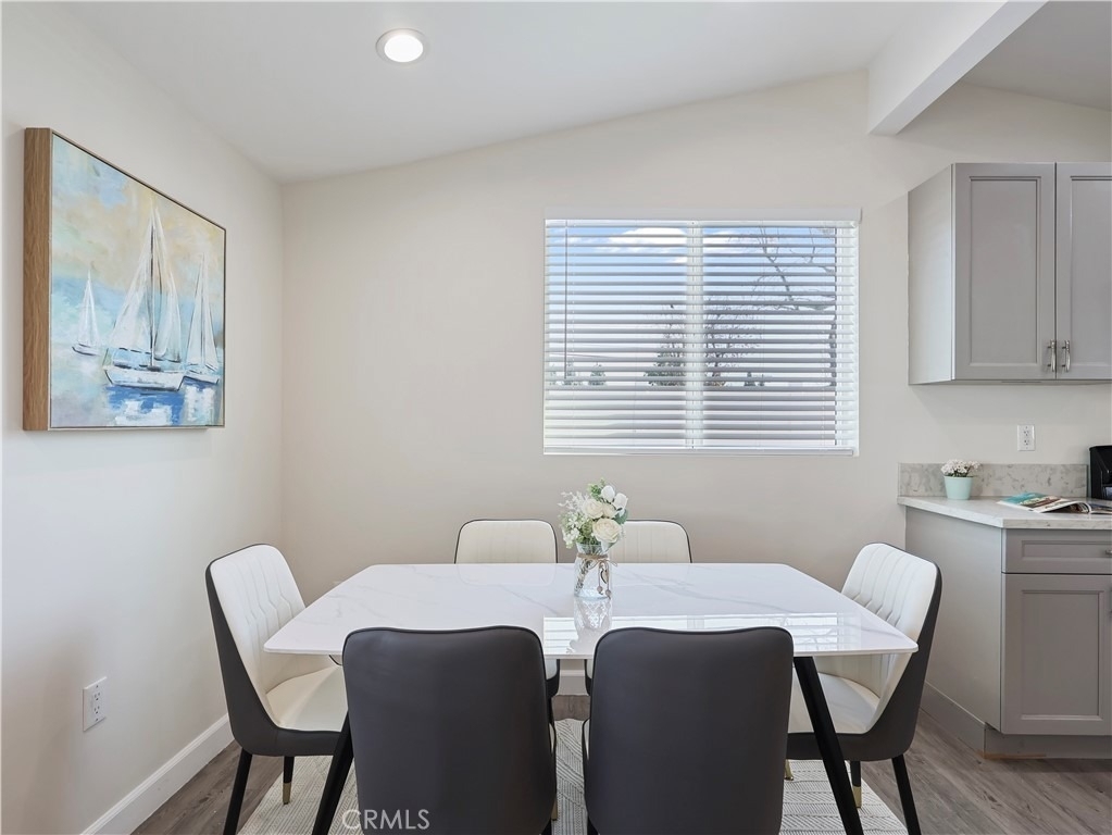 15803 Chatsworth Street - Photo 11