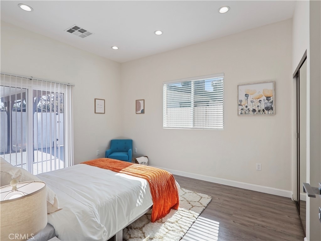 15803 Chatsworth Street - Photo 15