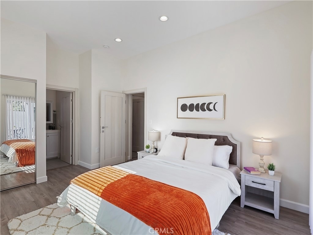 15803 Chatsworth Street - Photo 17