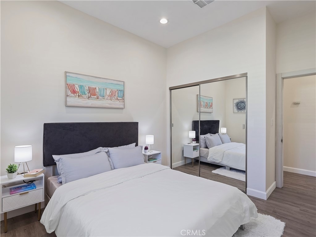 15803 Chatsworth Street - Photo 23