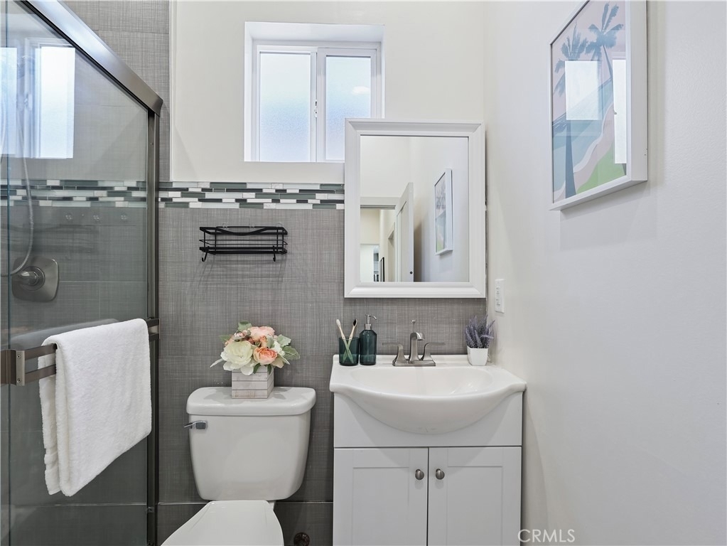 15803 Chatsworth Street - Photo 25
