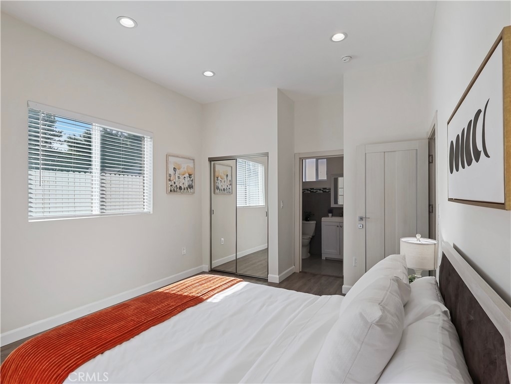 15803 Chatsworth Street - Photo 18