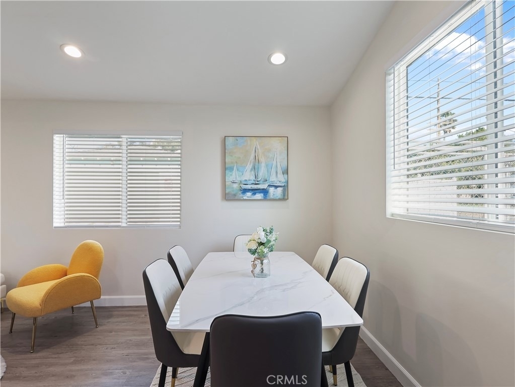 15803 Chatsworth Street - Photo 12