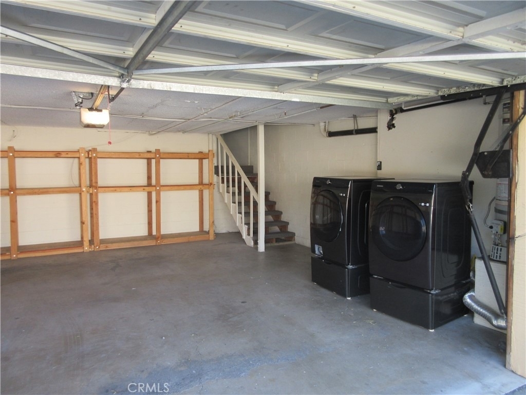 8865 Independence Avenue - Photo 22