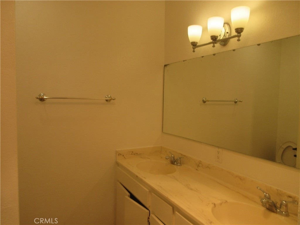 8865 Independence Avenue - Photo 19