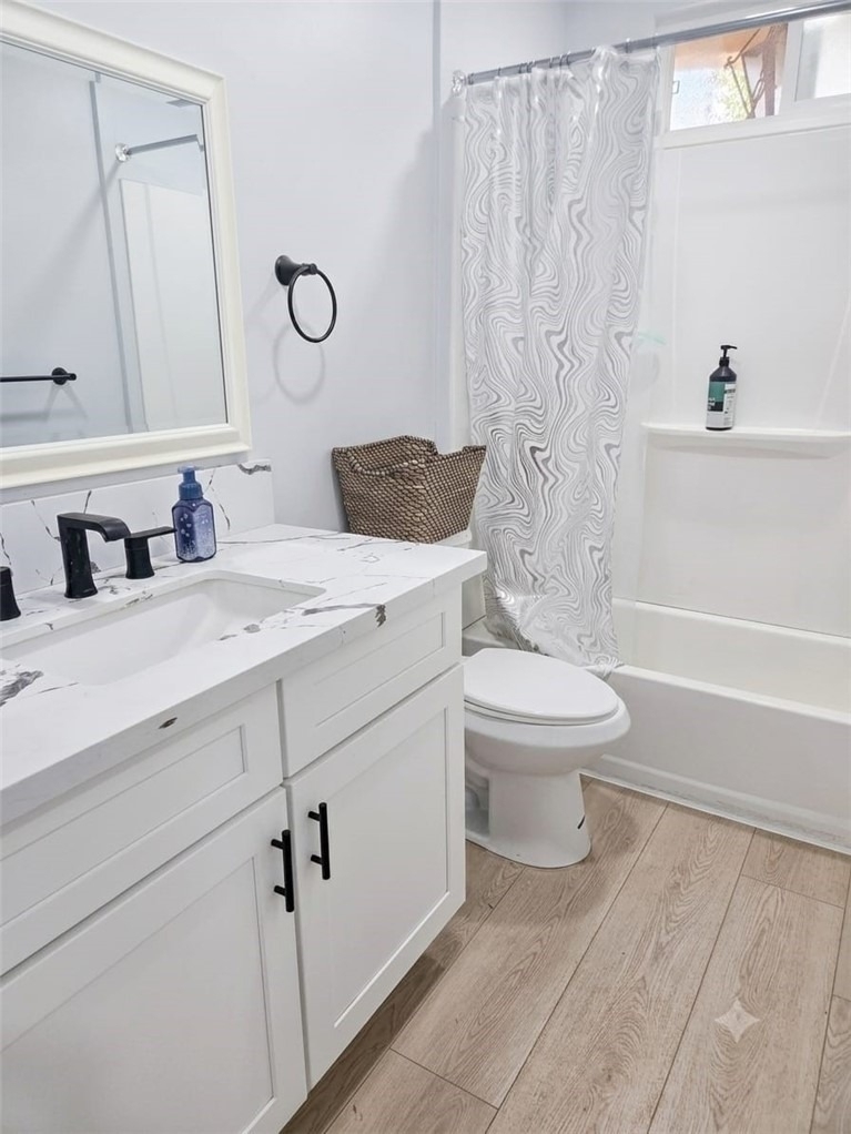 18914 Harnett Street - Photo 6