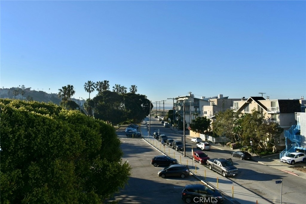 6400 Pacific - Photo 17