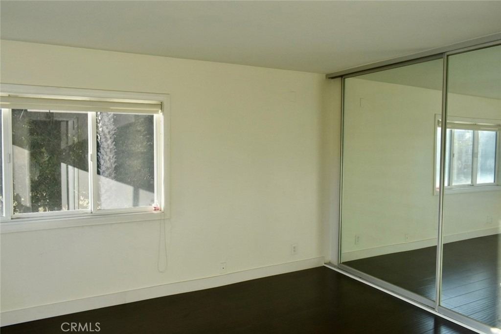 6400 Pacific - Photo 41