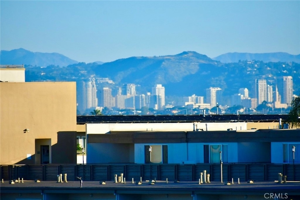 6400 Pacific - Photo 12