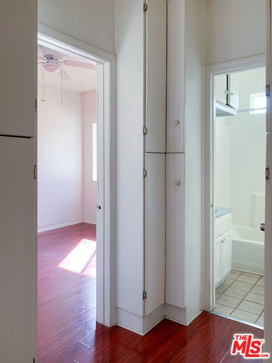 821 N Vendome Street - Photo 9