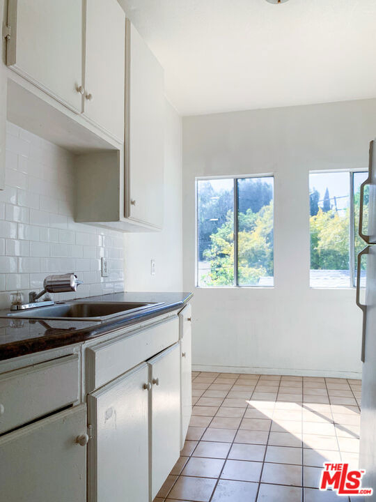 821 N Vendome Street - Photo 7