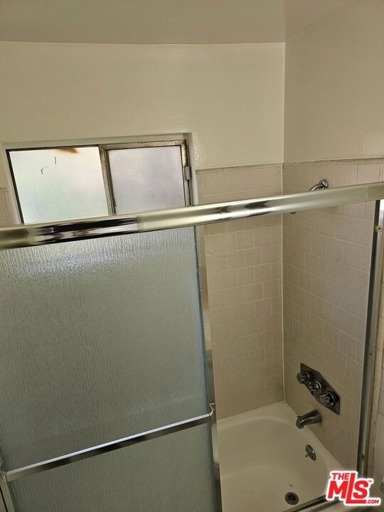 1855 S Victoria Avenue - Photo 13