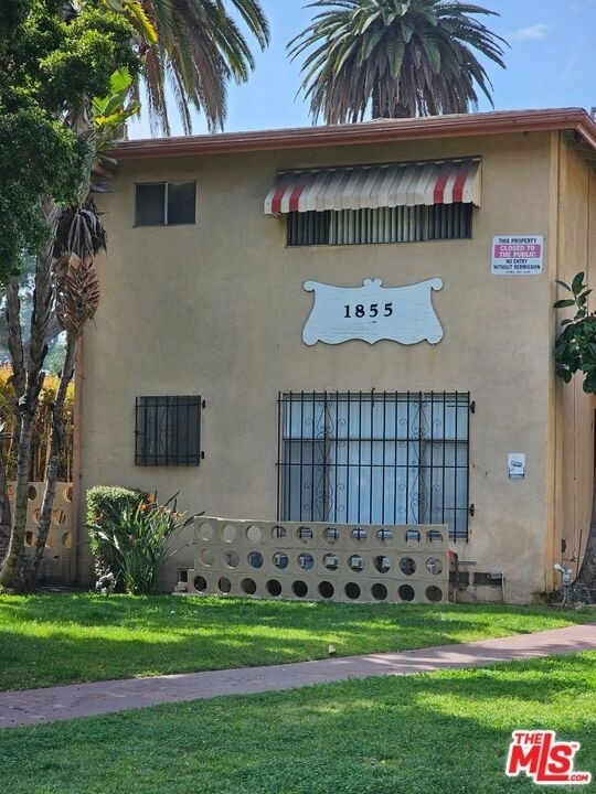 1855 S Victoria Avenue - Photo 1