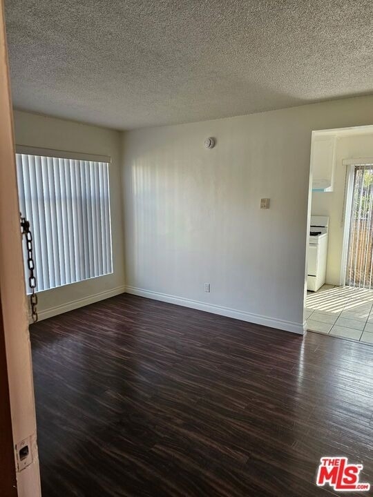 1855 S Victoria Avenue - Photo 6