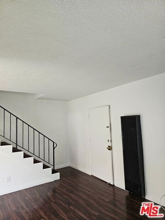 1855 S Victoria Avenue - Photo 7