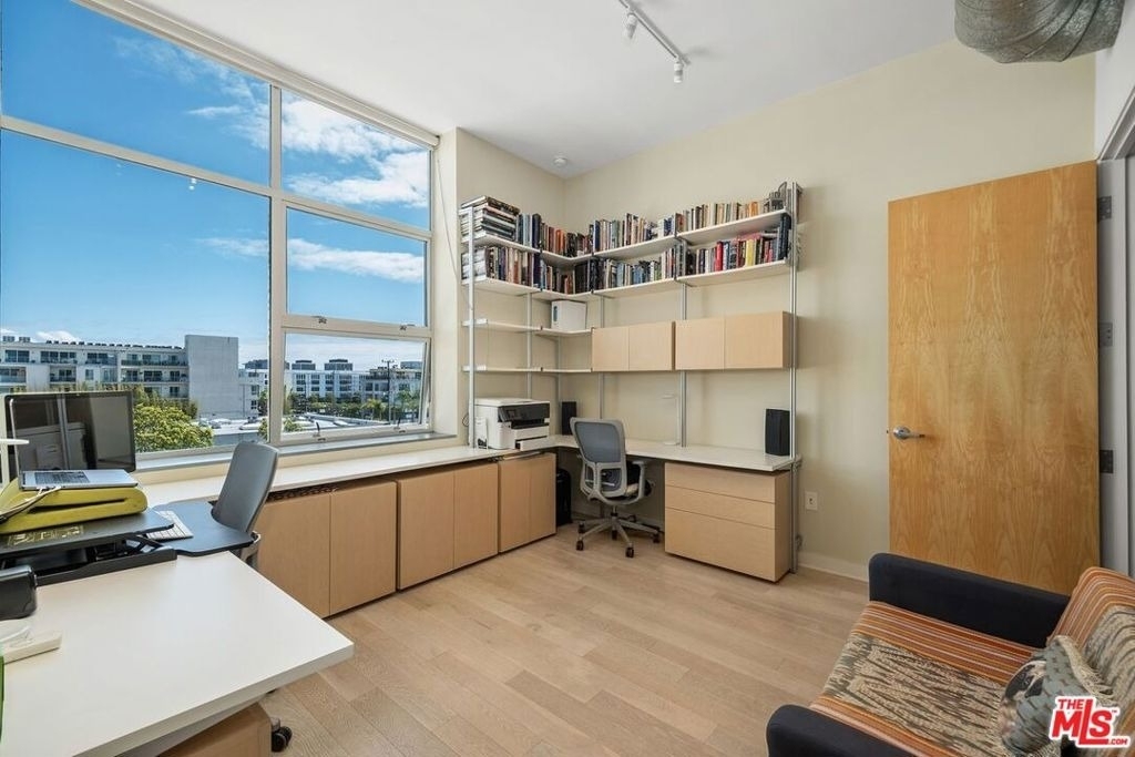 4080 Glencoe Avenue - Photo 13
