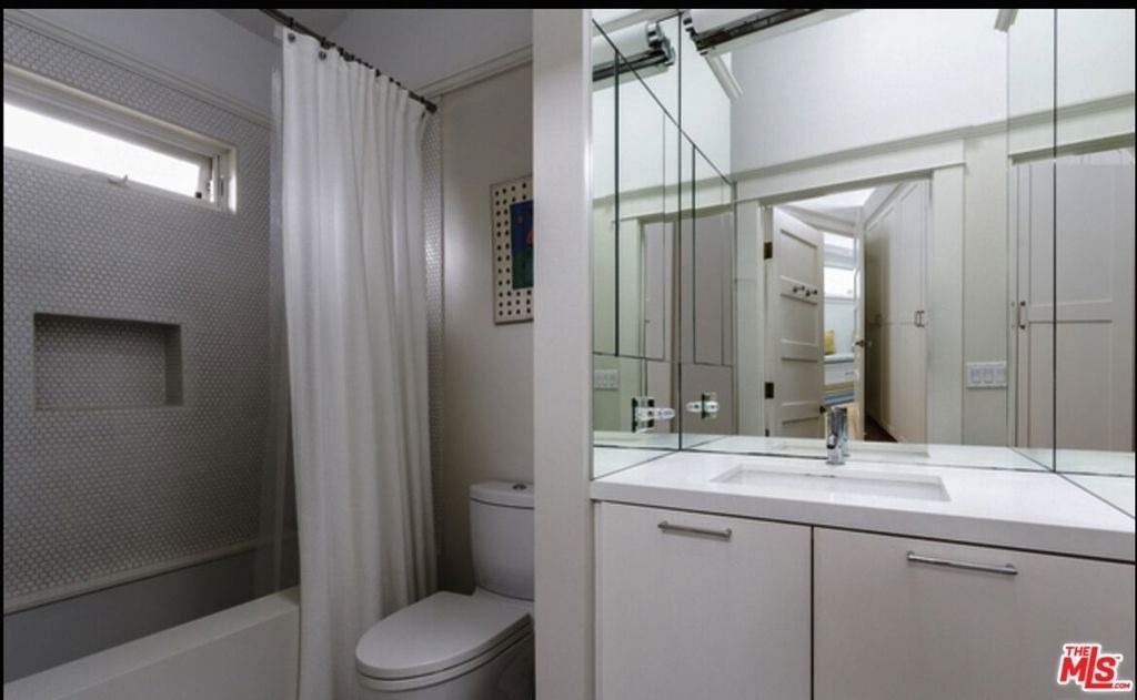 652 Woodlawn Avenue - Photo 11