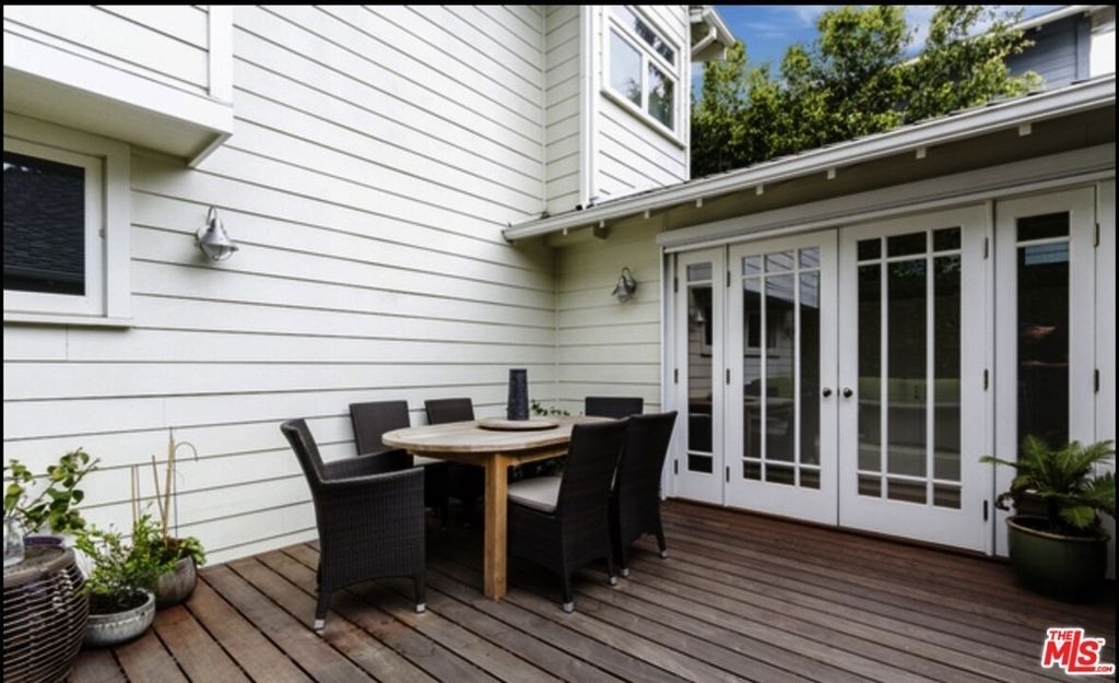 652 Woodlawn Avenue - Photo 13