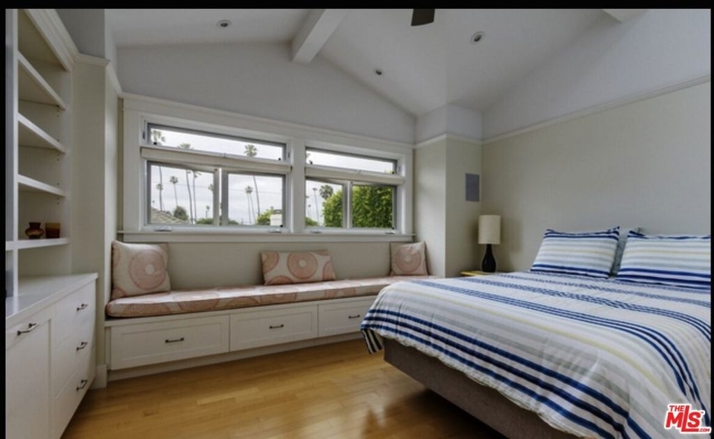 652 Woodlawn Avenue - Photo 7