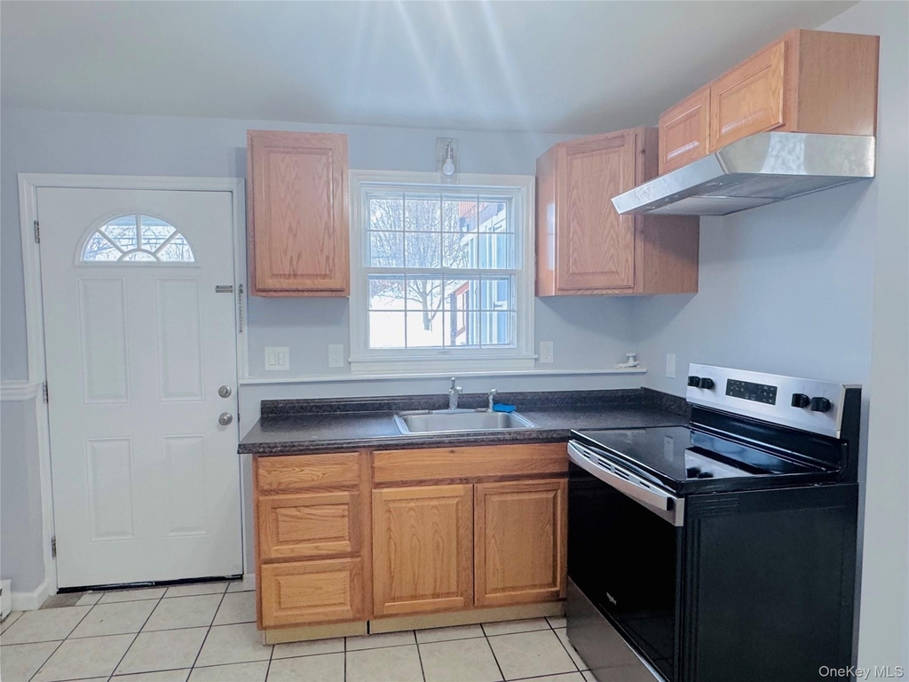 87 Ellis Avenue - Photo 5