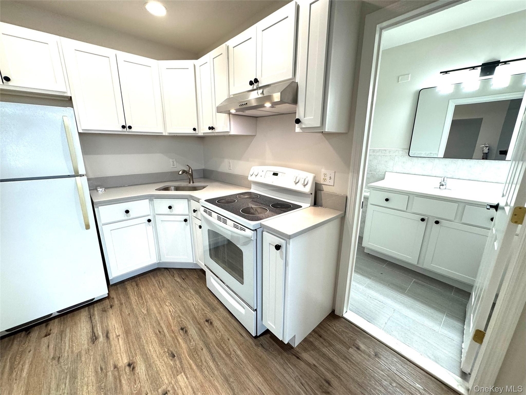 315 Main Street - Photo 8