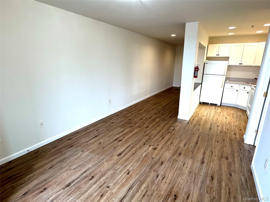 315 Main Street - Photo 3