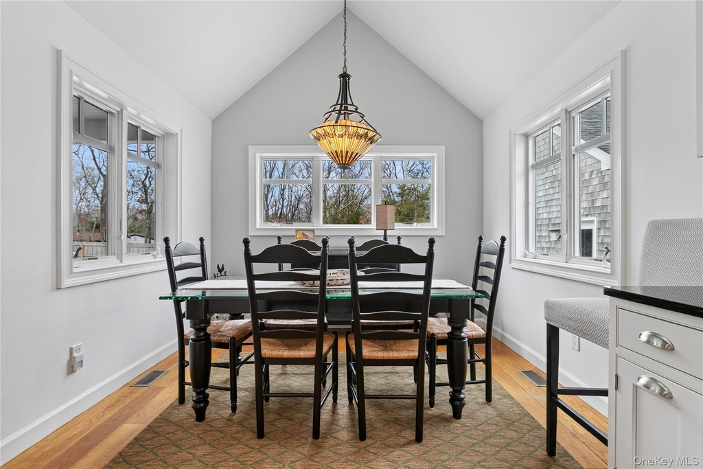 10 Foxboro Road - Photo 14