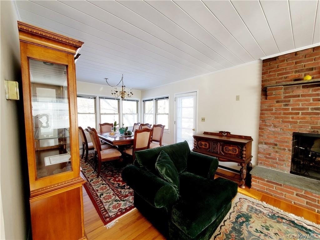 215 Harriman Road - Photo 4