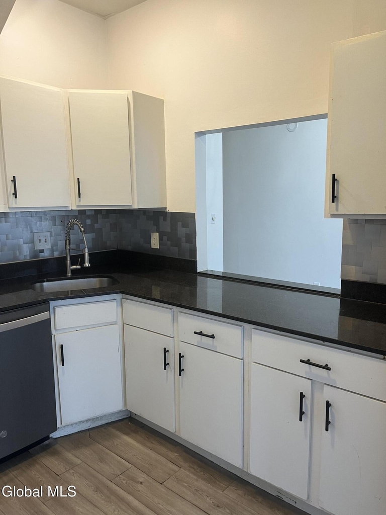 9 Saint Joseph's Terrace - Photo 6
