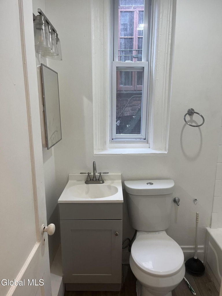 9 Saint Joseph's Terrace - Photo 13