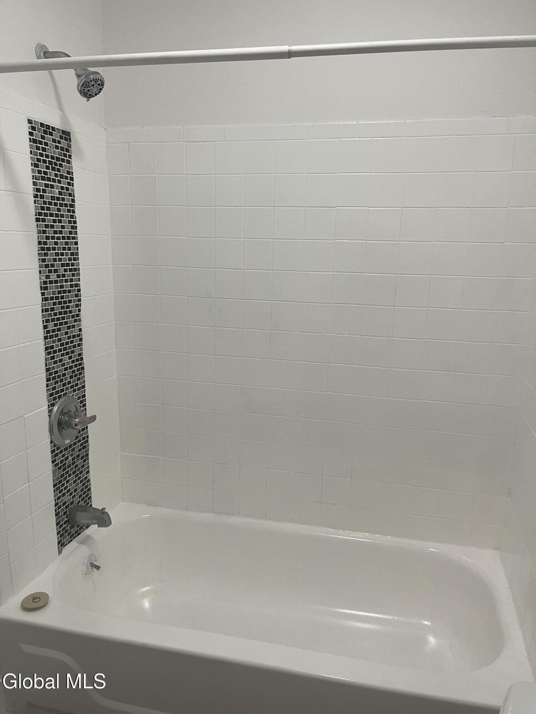 9 Saint Joseph's Terrace - Photo 14