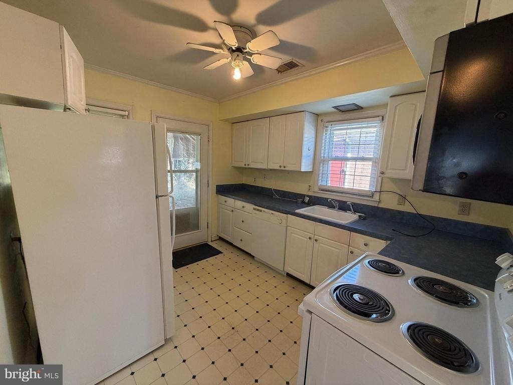 540 Bellview Ave - Photo 13