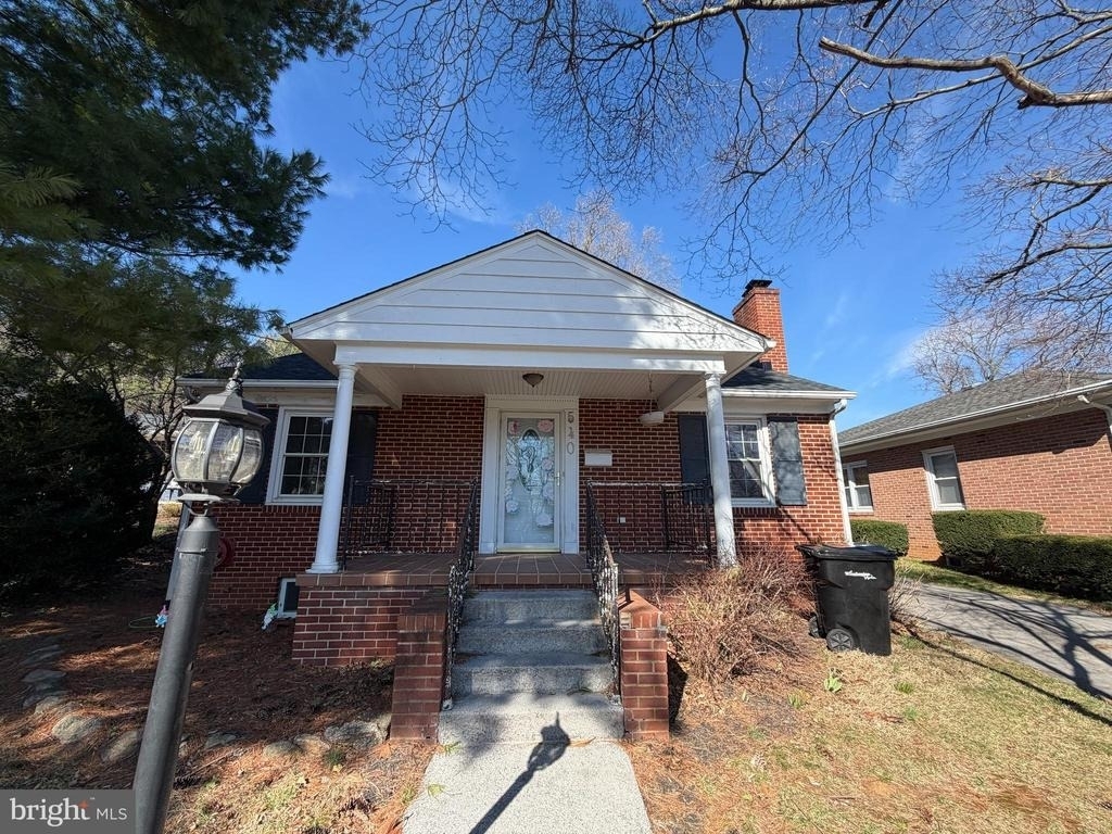 540 Bellview Ave - Photo 2