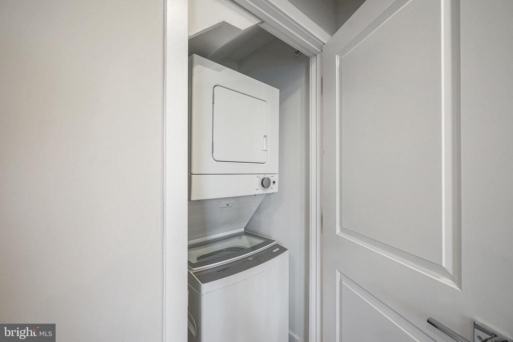 1072 N Front Street - Photo 12