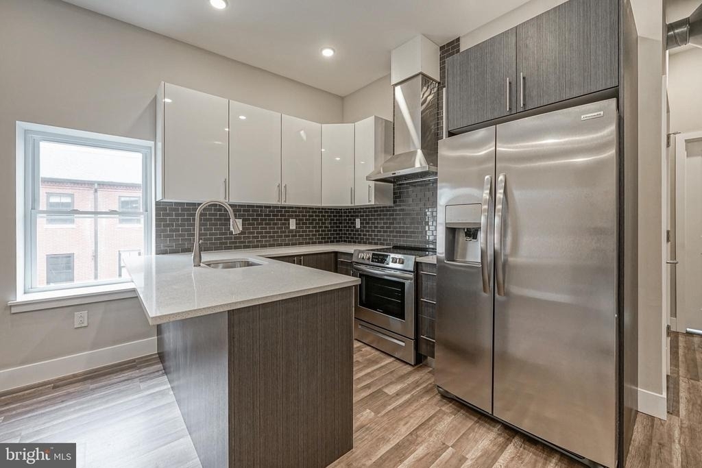 1072 N Front Street - Photo 1
